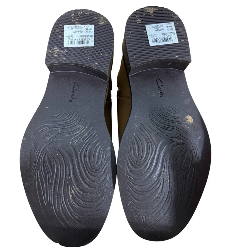 Clarks stylish brown
